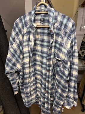 Urban Outfitters BDG Blue & White Plaid Flannel Button-Up Shirt - L